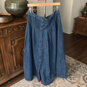 VINTAGE Brittania Classic Button Front Denim Skirt